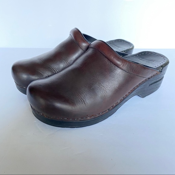 dansko 37